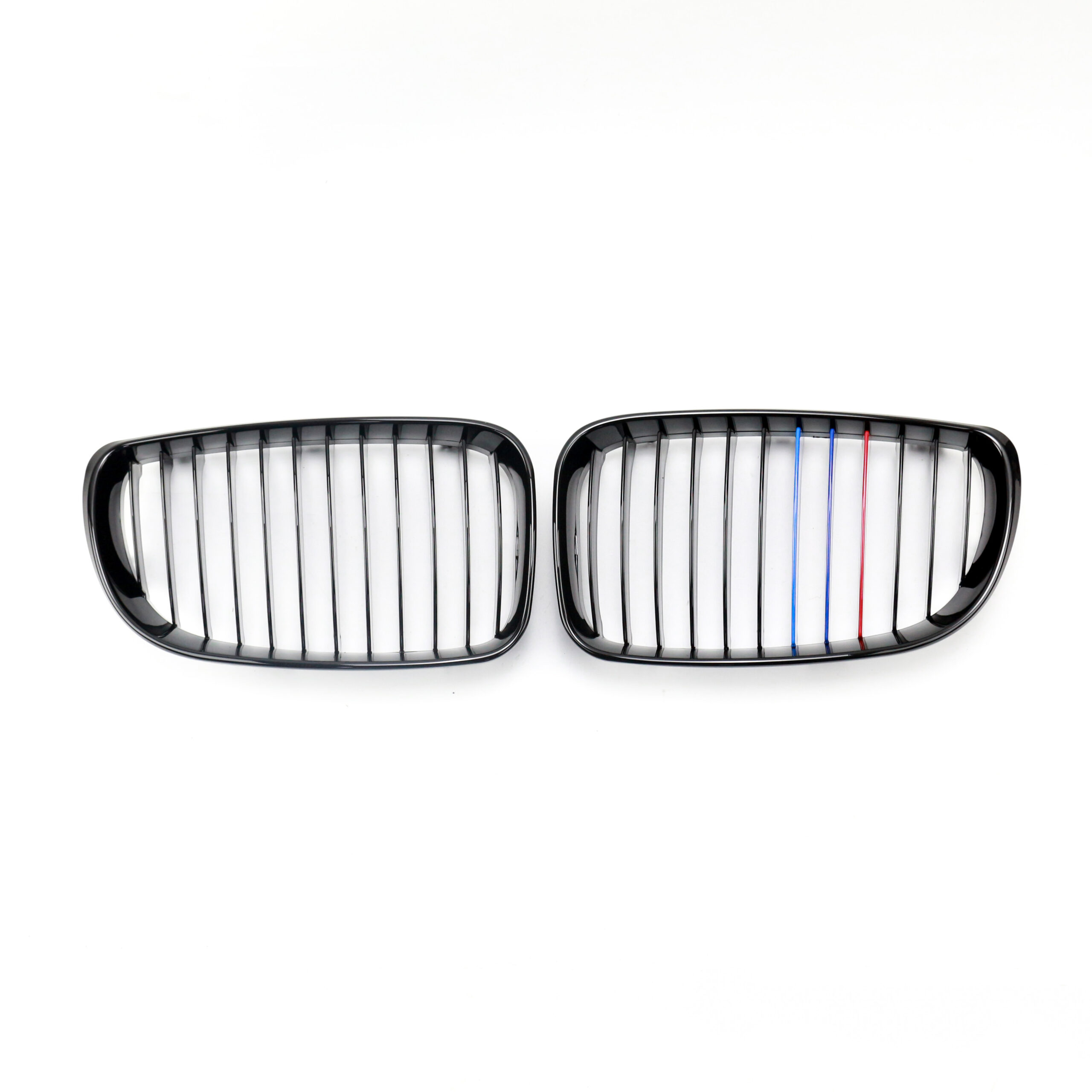 DMB01007-bmw-e87-juodos-blizgios-viengubos-groteles-3-spalvu-m-spalvos (2)